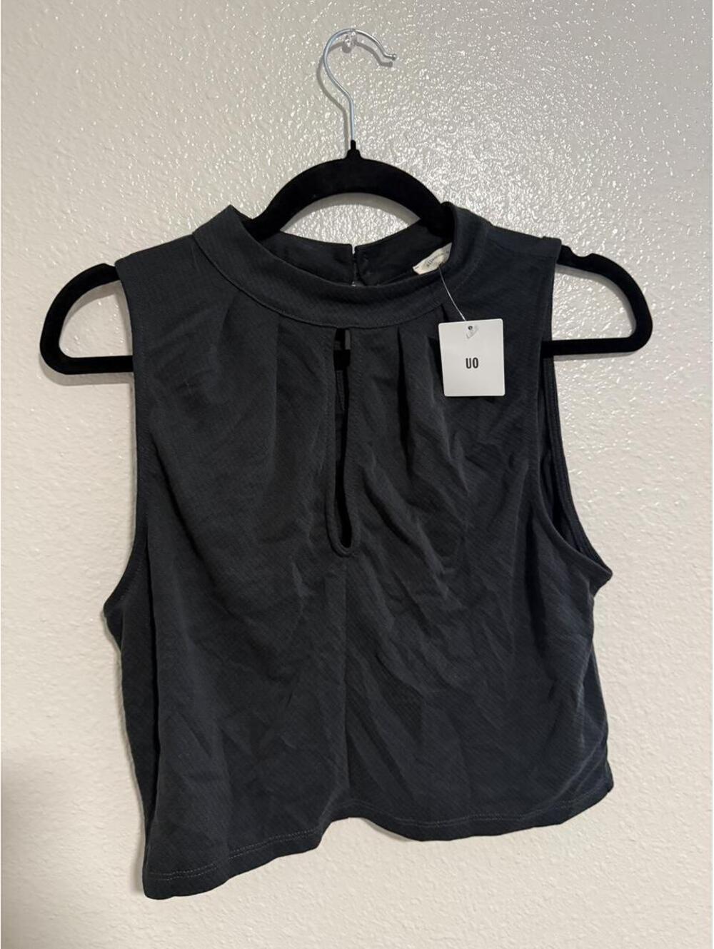 Urban Outfitters Silence + Noise dark gray sleeveless cropped top | large